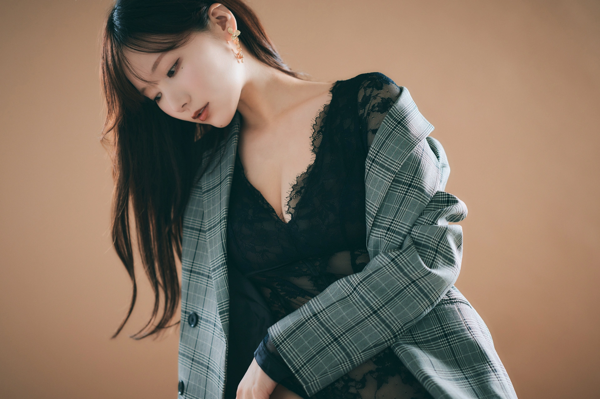 けん研(けんけん) – NO.079  BLACK LADY 3